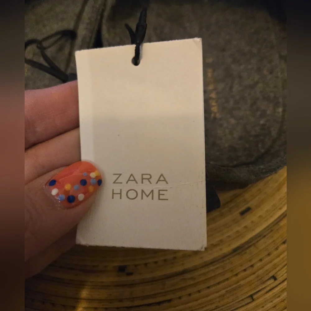 New Zara home size 8 slippers
